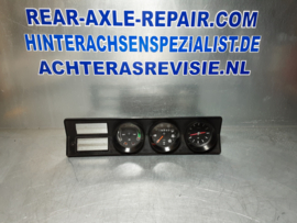 Dashboard van een Opel Kadett B.