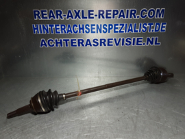 Aandrijfas Opel Ascona C, Kadett E, rechts, handgeschakeld.