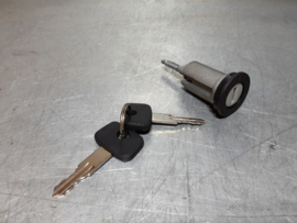 Contactslot met 2 sleutels Opel Corsa, Kadett D, Kadett E.