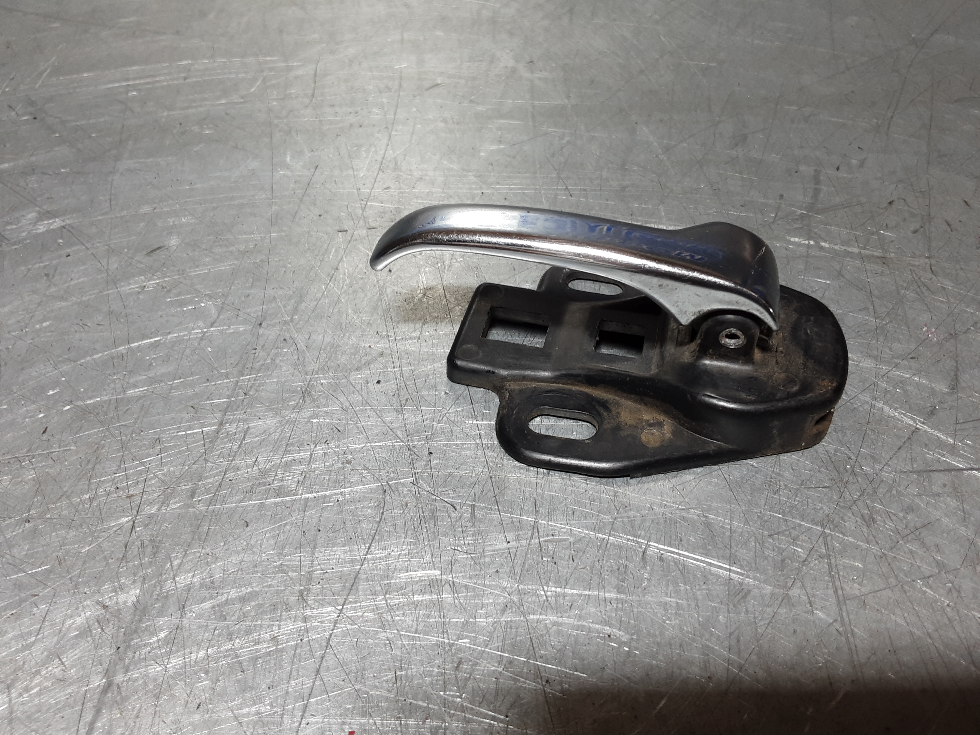 Deurhandle, deurhendel Opel Kadett C, rechts.