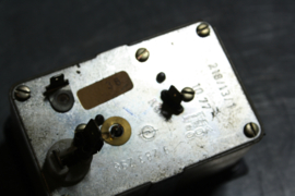 Quarz uurwerk Opel Ascona B of Opel Manta B, gebruikt.