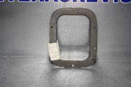 Afdekring versnellingsbak bij tunnelconsole Opel 738508.