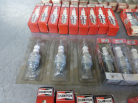 Spark plugs, brand Champion, several kinds, big batch