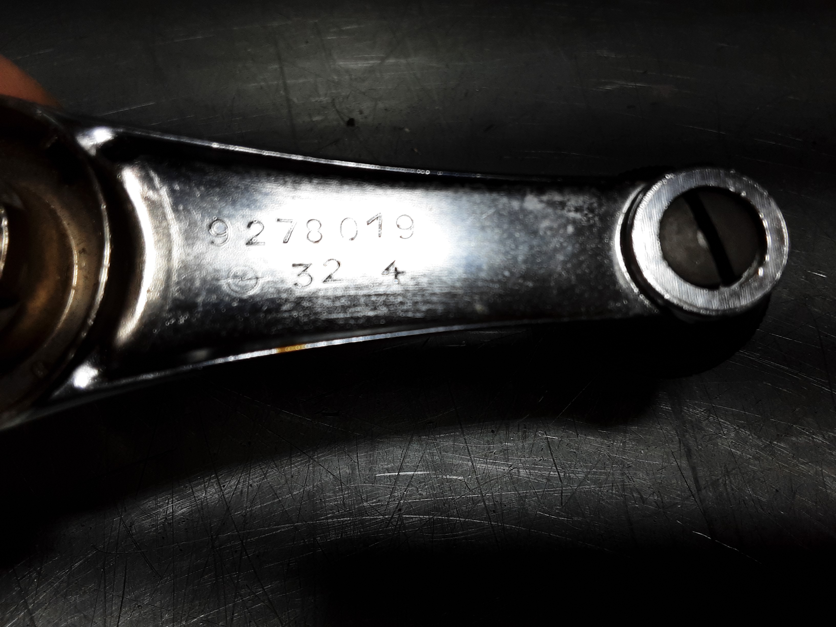 Raamslinger Opel Kadett C, past ook op GT, Manta A, Ascona A, Rekord C, Commodore A.