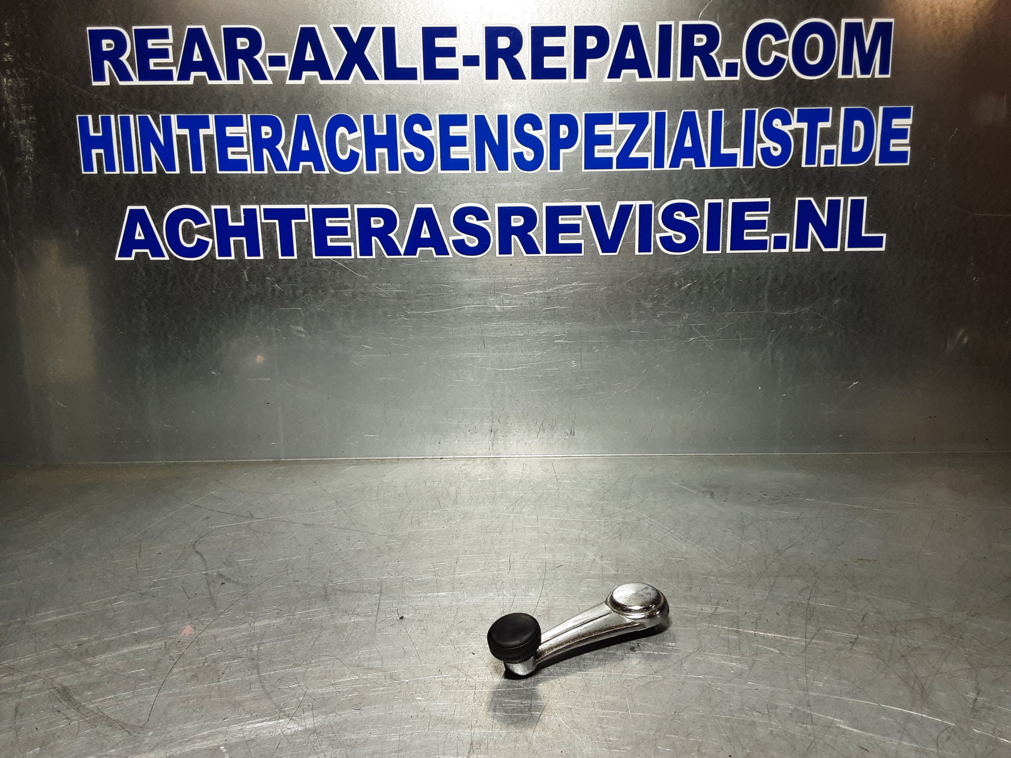 Raamslinger Opel Kadett C, past ook op GT, Manta A, Ascona A, Rekord C, Commodore A.