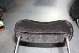 Set of 2 head rests for an Opel, type unknown, number 90454778