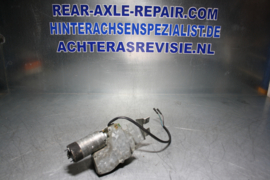 Opel Kadett D 1983 Ruitenwissermotor achter 90069657