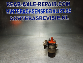 Bobine met condensator van een Opel 4 cilinder CIH motor.
