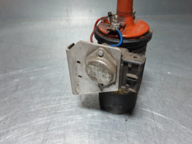 Bobine met condensator van een  Opel 4 cilinder CIH motor.