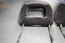 Set of 2 head rests for an Opel, type unknown, number 90454778