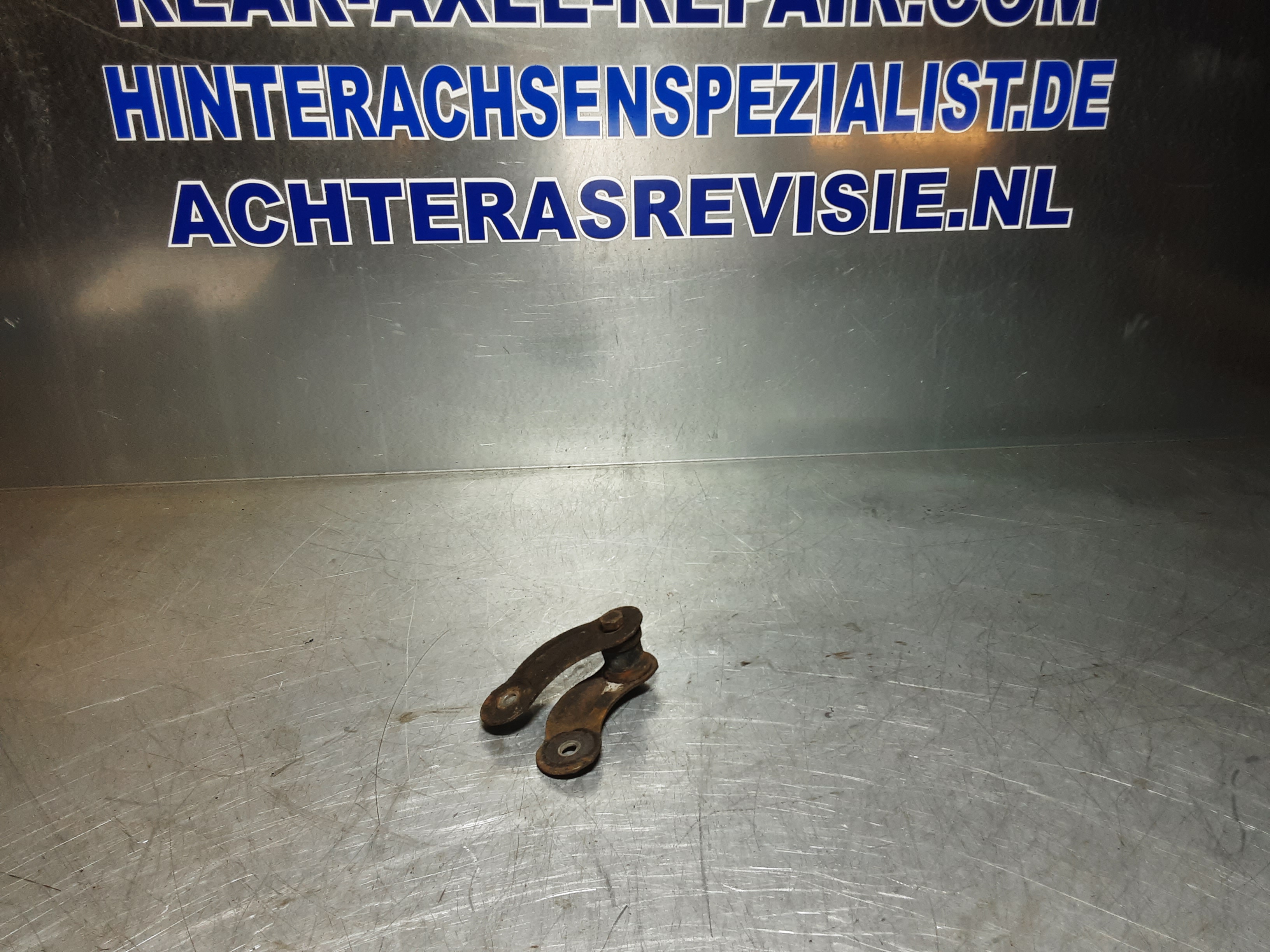 Beugel stabilisatorstang achteras Opel Ascona A, Manta A, Manta B1.