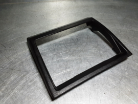 Opel Rekord E, cover for the radio and heater part