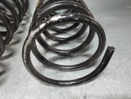 Rear springs, length 32,5 cm, width 12 cm, thickness 13 mm