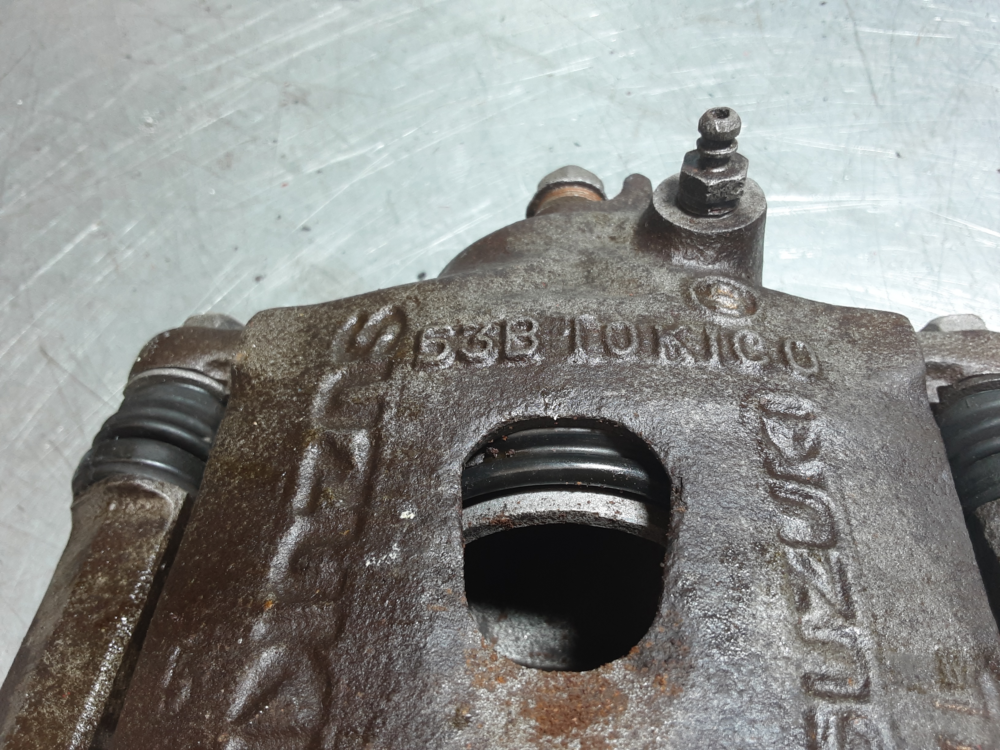 Remklauw Suzuki 53B TOKICO, 3LL15, HL.