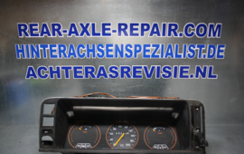 Dashboardgedeelte Opel Ascona B, Opel Manta B, standaard uitvoering.