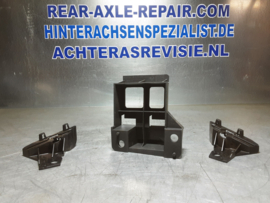 Mercedes Sprinter voorbumper beugelhouder links en rechts en montagebeugel rechts