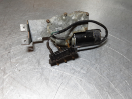 Ruitenwissermotor achter Opel Kadett D.