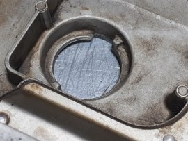 Kleppendeksel van een 2.2 injectie Opel CIH motor.