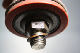 Oil pressure transmissor,  0,25 bar, number 853, comes from Manta GSi