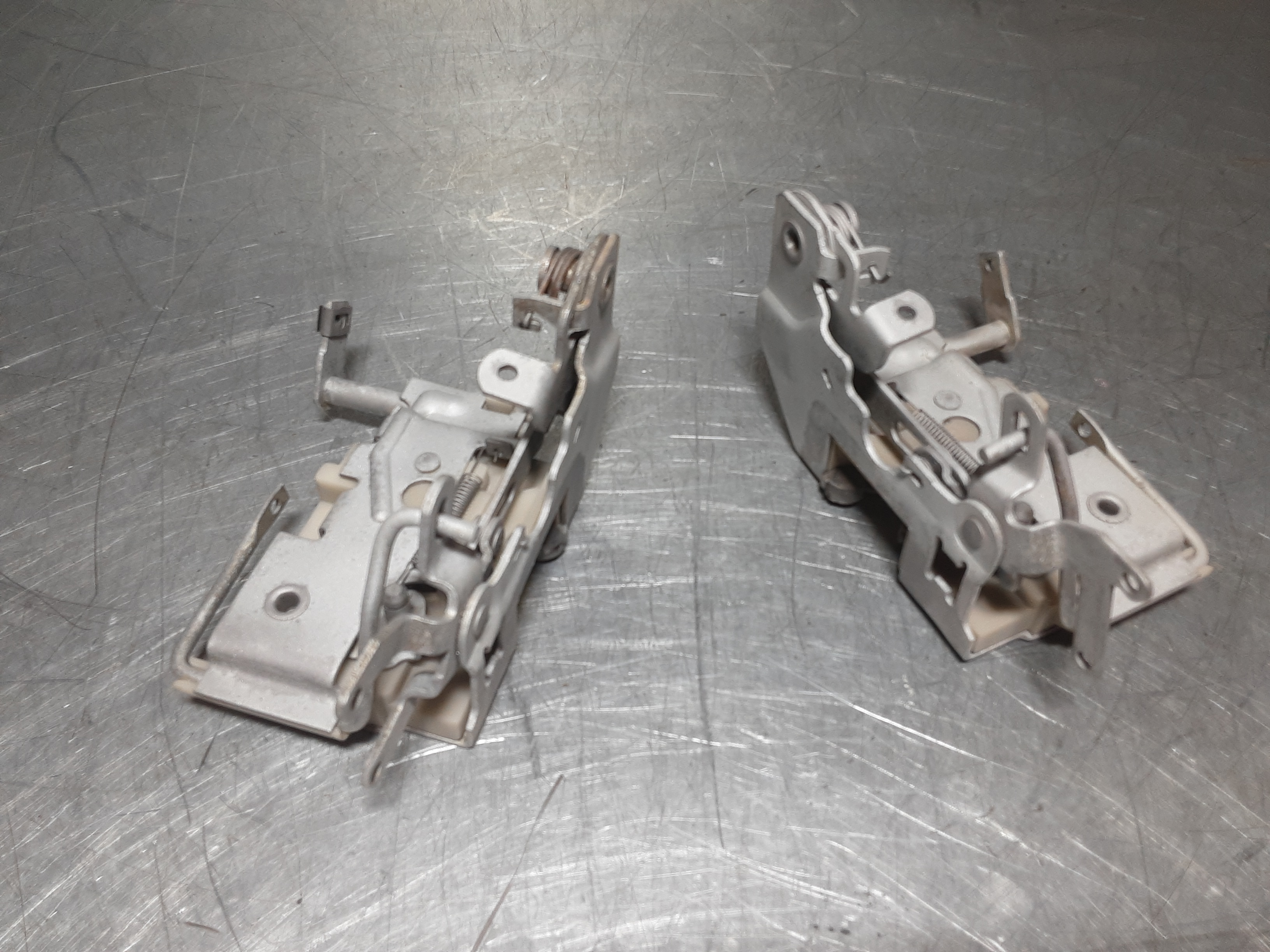 Deurslot Opel Ascona B, Opel Manta B, links en rechts.