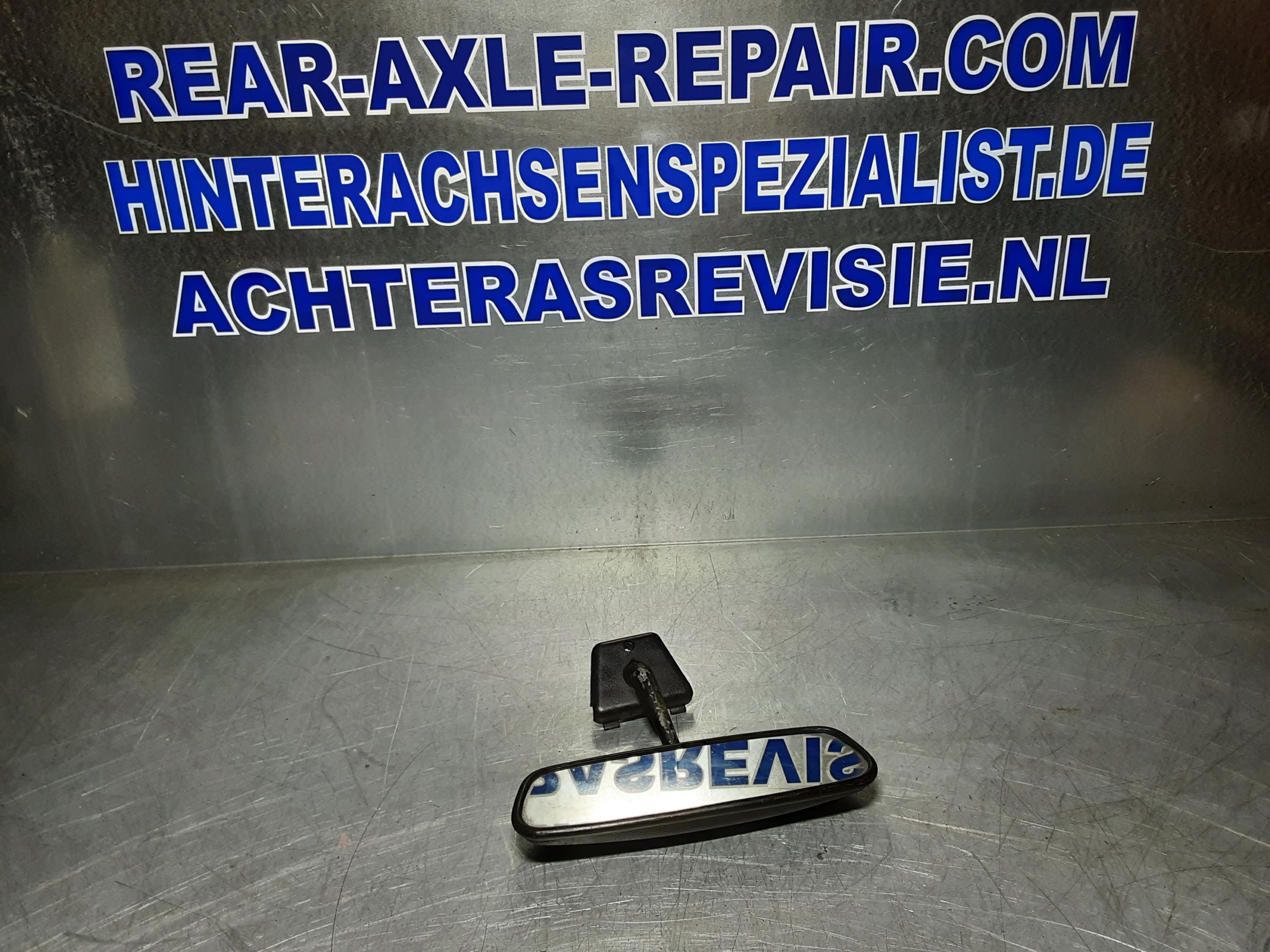 Binnenspiegel van een Opel Ascona B of Opel Manta B.