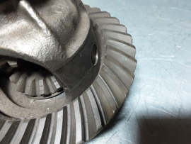 Crown and pinion wheel with open differential Opel Rekord E