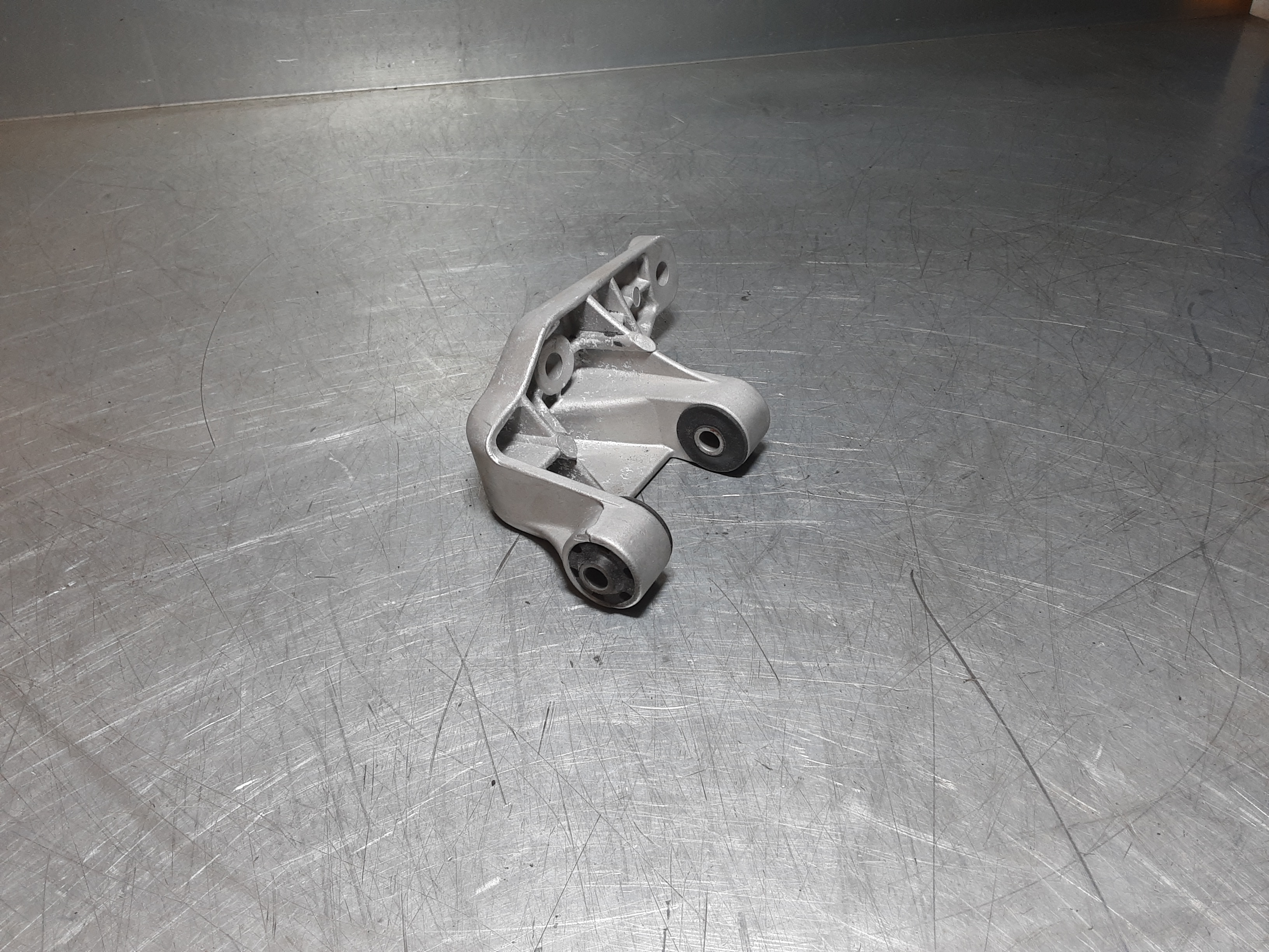 Dynamosteun voor Opel GT, Opel Rekord C D E, Opel Manta A, Manta B.