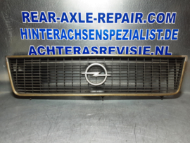 Grille van een Opel Ascona B.