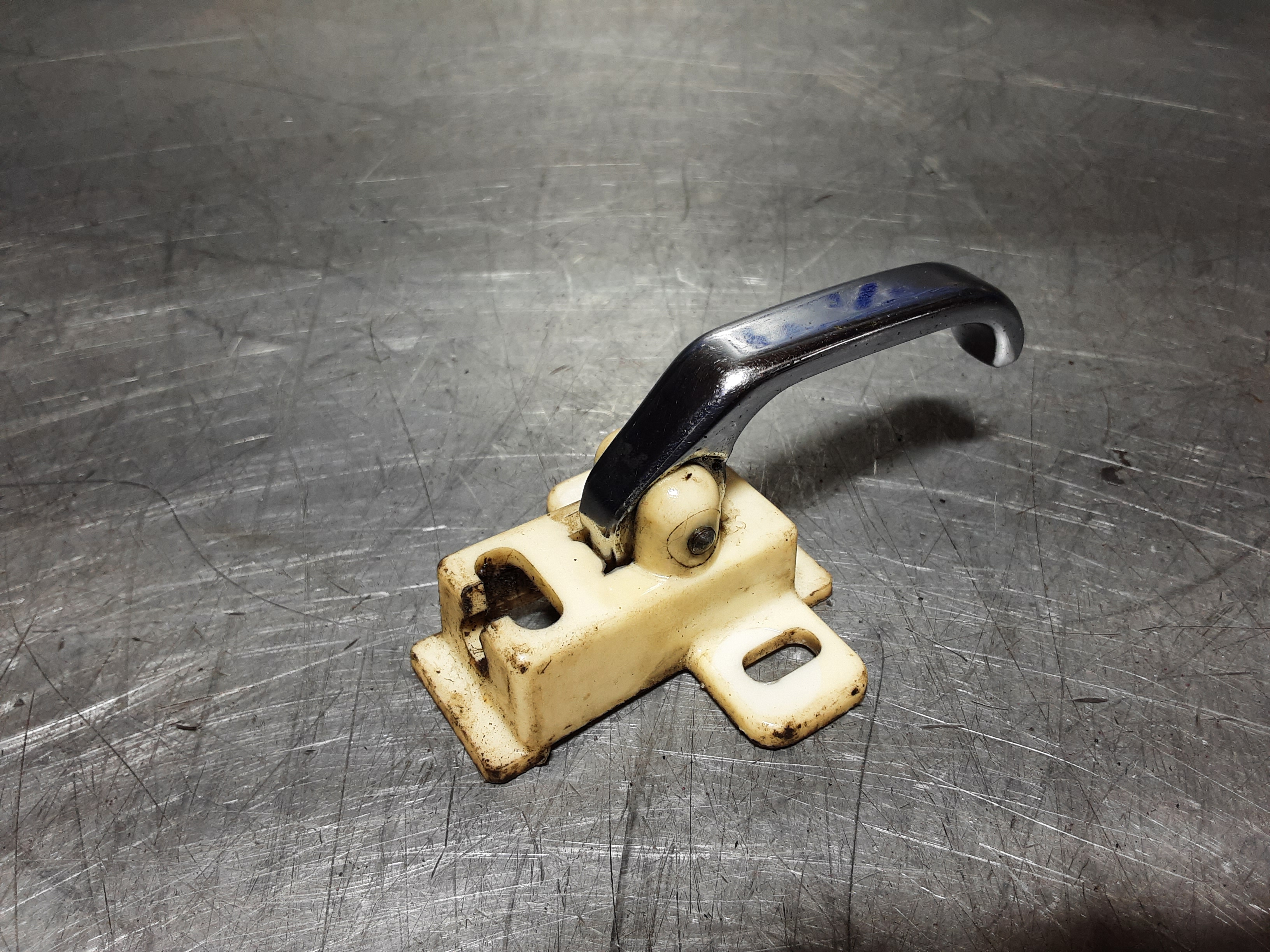 Deurhendel, opener binnenkant Opel Manta A.