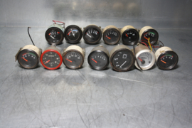 Several tellers/gaugers for the dashboard/interior