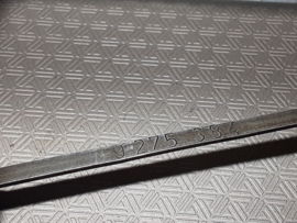 Opel oliepeilstok 9275384, met ontluchtingsgaatje in het rubber.