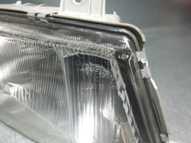 Rechter koplamp van een Mercedes 903.