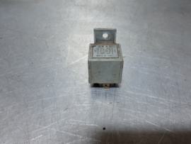 Relais merk Skar, 12 volt, 20 ampere. made in Italy.