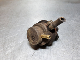 Mechanische benzinepomp Opel CIH motor, 4 cilinder.