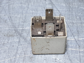 Relais 74501, 12 volt, 20 ampere.