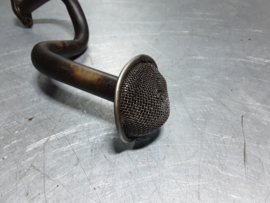 Olie aanzuigbuis van een Opel CIH motor ( 4 cilinder).