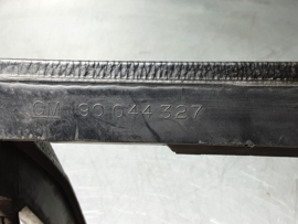 Opel Rekord E, cover for the radio and heater part