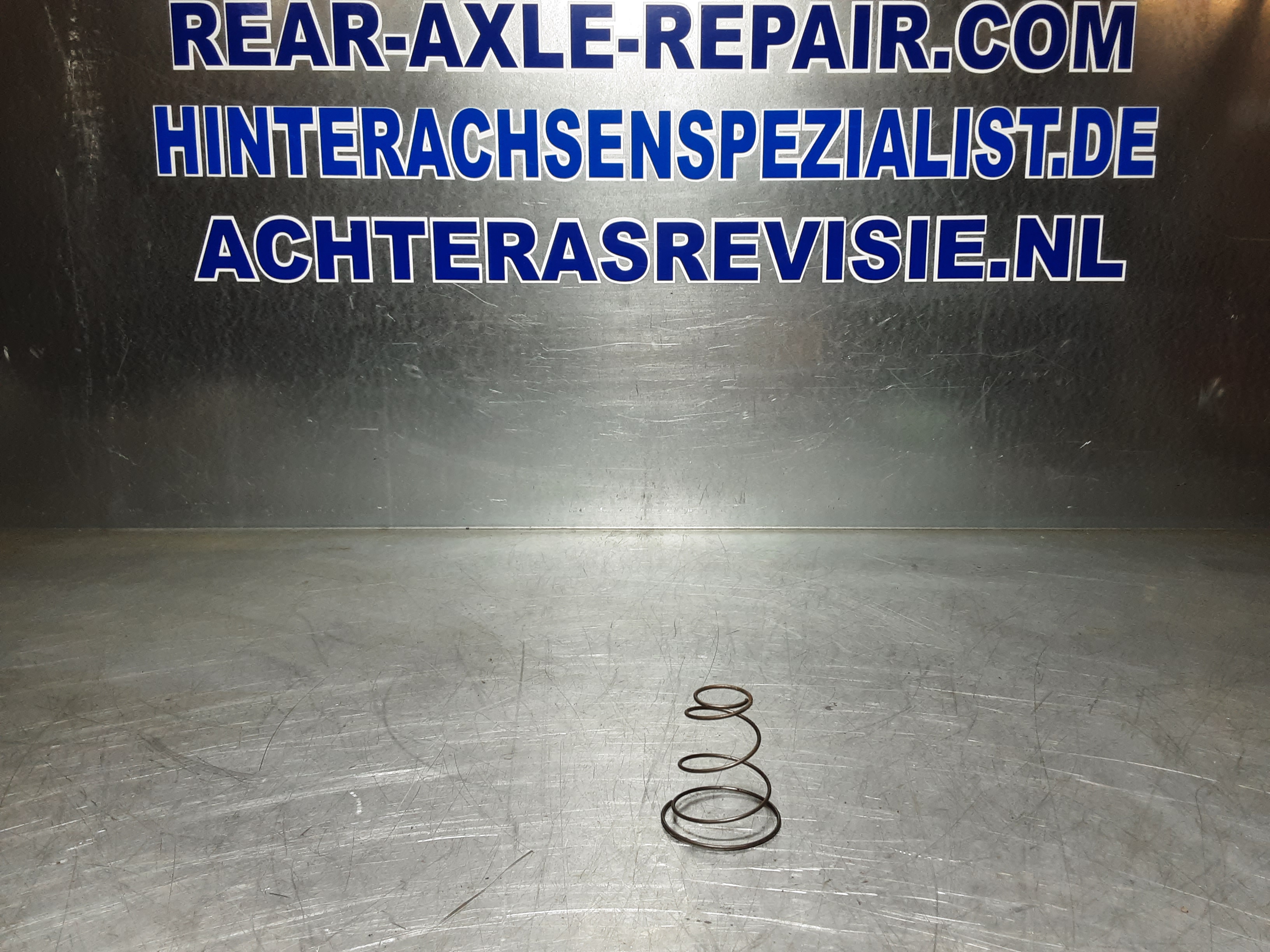 Veer raamslinger welke achter de deurbekleding zit Opel Ascona, Manta.
