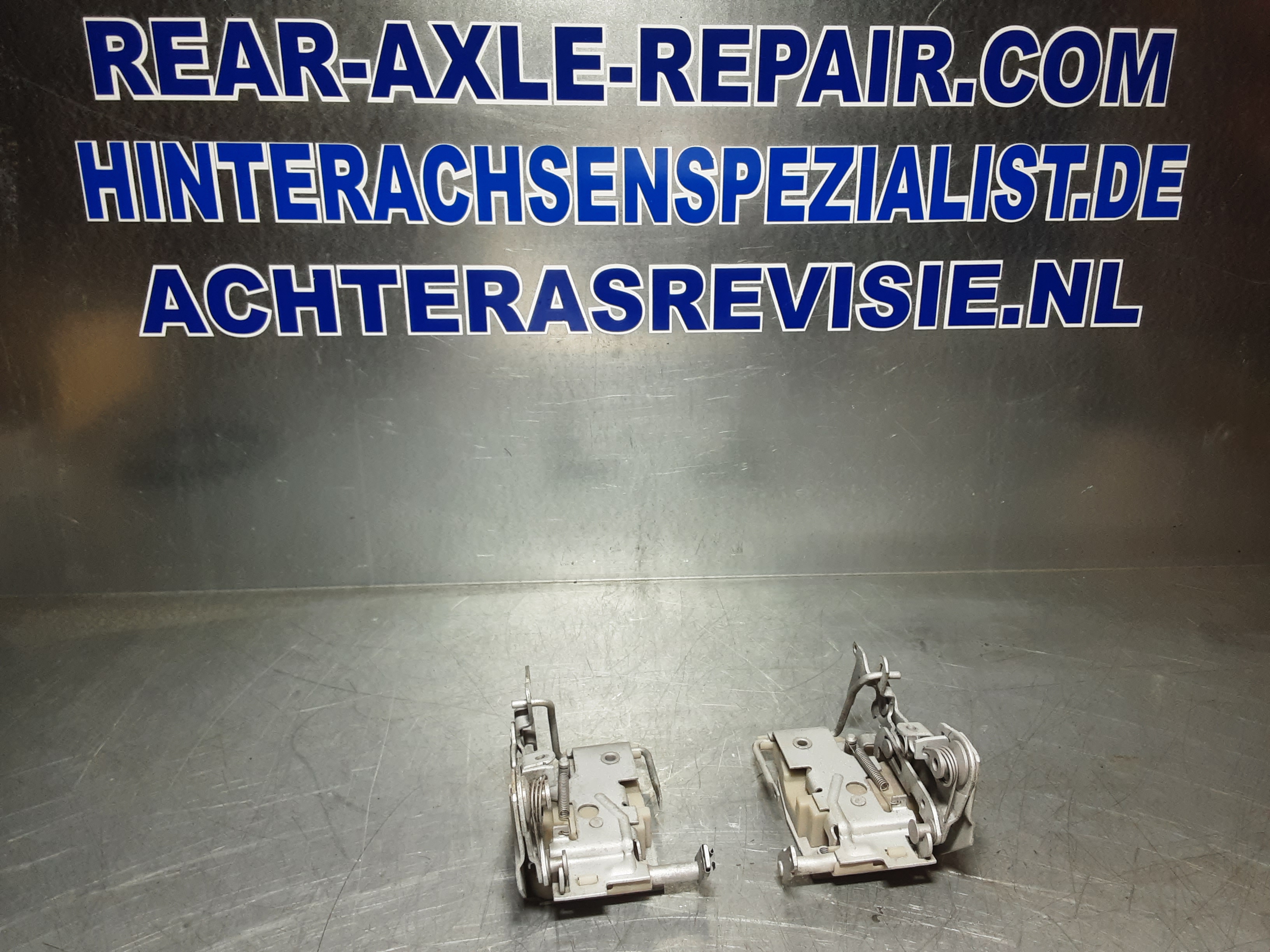Deurslot Opel Ascona B, Opel Manta B, links en rechts.