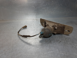 Knipperlichtbehuizing zonder glas van een Opel Manta A.