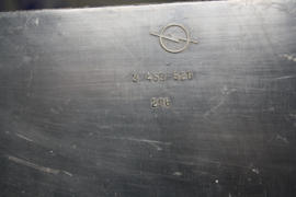 Rechter gedeelte grill Opel Manta A, gebruikt.