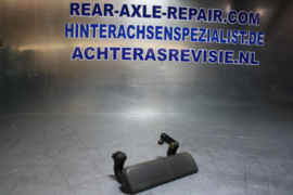 Opel Corsa A Hatchback, deurklink links, gebruikt.