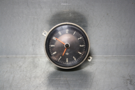 Kienzle klok van een Opel Kadett uit 1966 / 1967. Gebruikt.