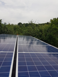 14 zonnepanelen geplaatst in Heetveld