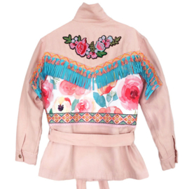 Roze versierd spijkerjasje boho western stijl met bloemen