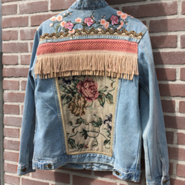 Embellished denim jacket with roses vintage style