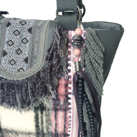 Tote handbag checkered in pink and grey fabric