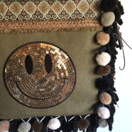 Crossbody canvas bag with smiley and pompons