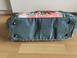 Grote Ibiza tote handtas met bloemenstof oude jeans en franje