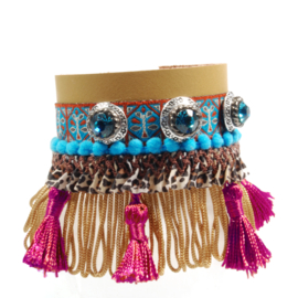 Ibiza fringe bracelet made of leather and trims with Swarovski Crystals